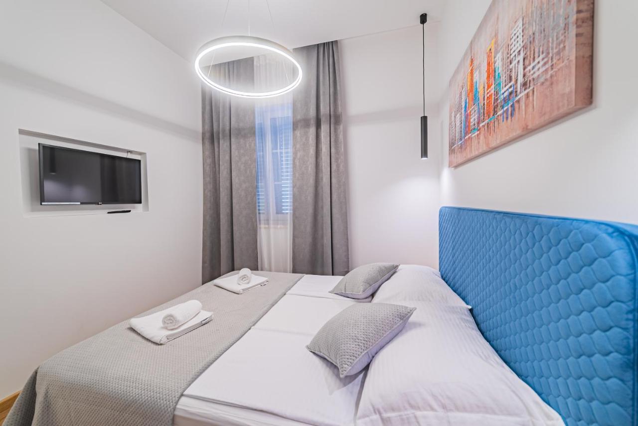 Apartman Lena Centar Bol Exterior photo